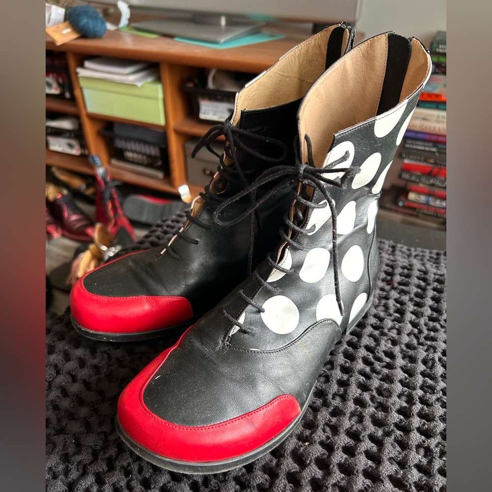 Black and red boots with white polka dots. W8/38